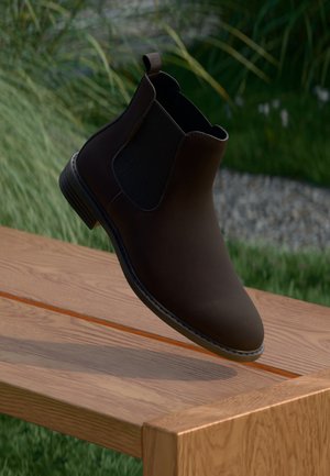 Klassikalised poolsaapad - dark brown