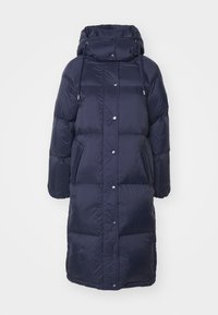 Marineblauer Steppmantel mit Kapuze, ausgestattet mit einer Knopfverschluß, zwei Seitentaschen und einem gesteppte Design für zusätzliche Isolierung.