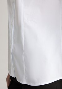 JOOP! BEATE - Hemdbluse - weiß