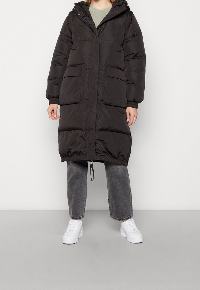 b.young Abrigo de invierno - black