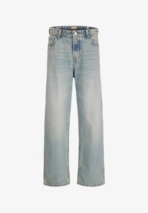 Jean en denim bleu clair à coupe droite, avec bouton à l'avant, passants pour ceinture et effets délavés sur les cuisses et les genoux.