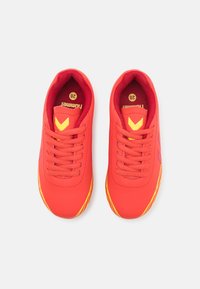 Hummel TOP STAR - Scarpe da calcio per terreni duri - haute red