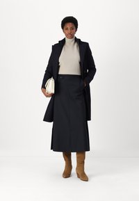 DRYKORN HARLESTON Klassischer Mantel blue/dunkelblau