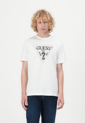 Guess TRIANGLE TEE - Print T-shirt - pure white