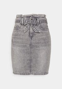 Grijze denimrok met een aansluitende silhoët, een ceintuur met een strik en klassieke zakdetails. Gladde textuur en medium lengte.
