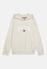 Unselected, snow white heather