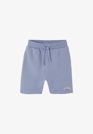 Hellblaue Shorts mit elastischem Bund, Kordelzug und dem Schriftzug "Outdoor Sport Team" am unteren linken Bein, aus weichem Stoff gefertigt.