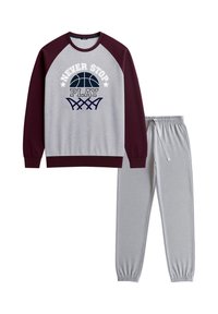 Sweatshirt gris avec des manches bordeaux et un graphique "NEVER STOP PLAY", associé à un pantalon de jogging gris à taille élastique. Tissu doux, design décontracté.