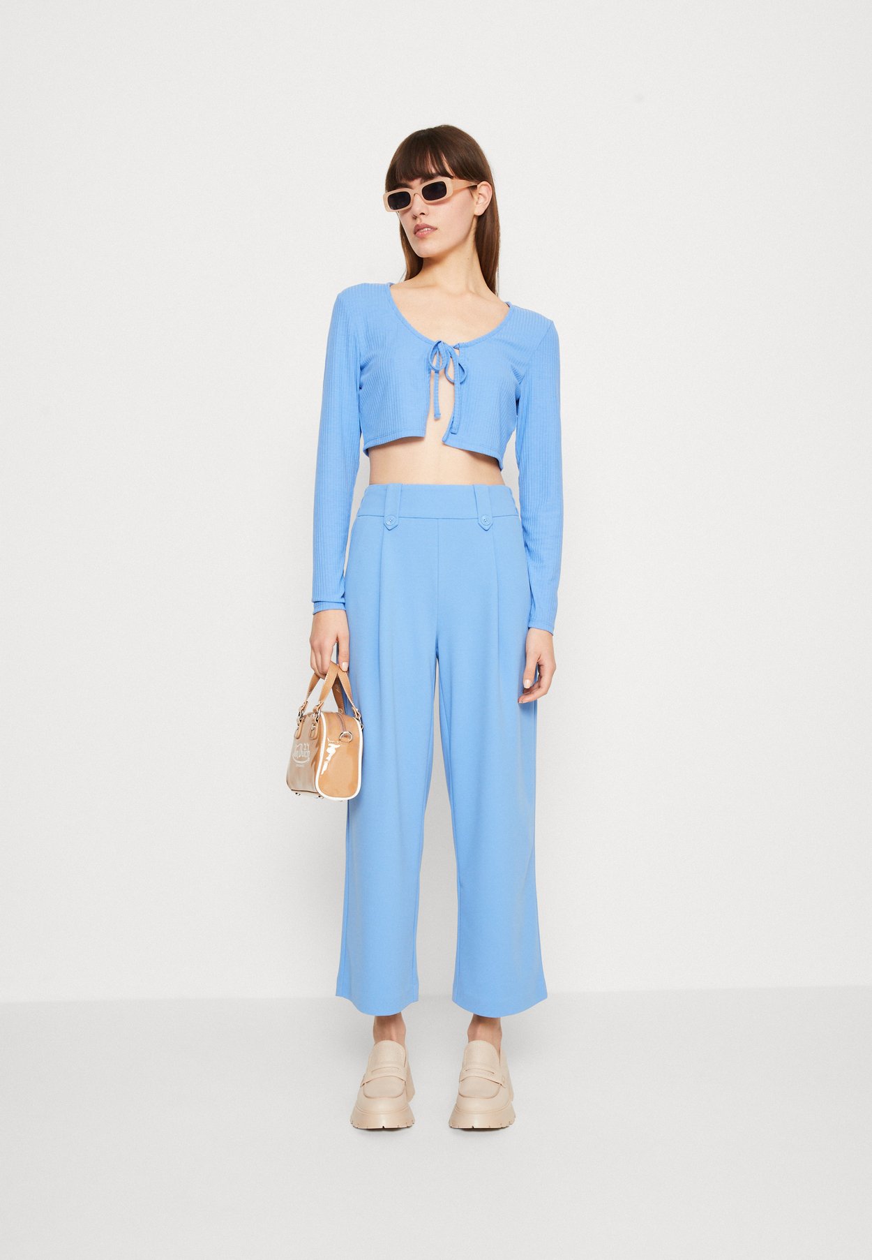ONLELLA SHORT TIE CARDIGAN