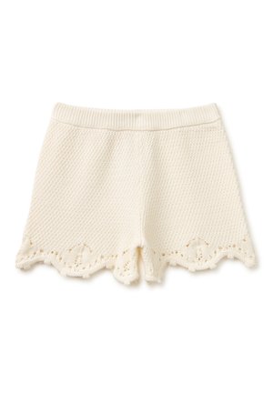 Pantalones cortos de punto color crema con cintura de canalé y ribete de encaje ojeteado con borde ondulado a lo largo del dobladillo.