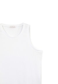 Débardeur blanc sans manches à col rond avec des coutures plates. Le tissu a une apparence lisse et légèrement texturée.