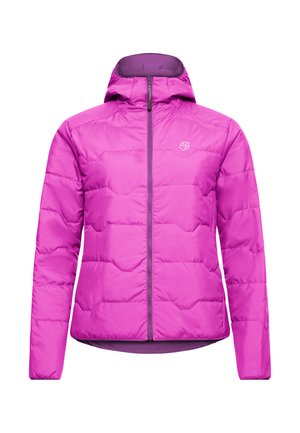 Giacca imbottita con cappuccio rosa, con zip frontale e cuciture a onde sottili, con un piccolo logo a forma di impronta di zampa sul petto.