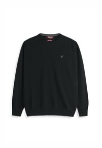 Maglione nero lavorato a maglia in materiale morbido, con scollatura a girocollo, polsini e fondo a coste, e un piccolo logo ricamato sul petto.