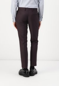 Isaac Dewhirst NOTCH SLIM SUIT  - Κοστούμι - bitter chocolate