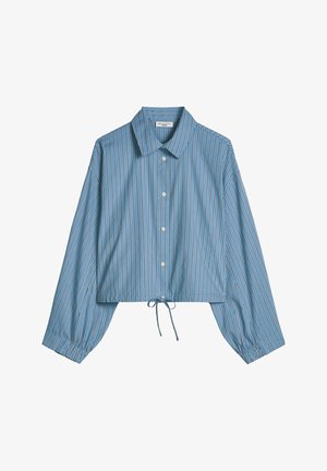 Blauw overhemd met lange mouwen, knoopsluiting, witte en zwarte verticale strepen, kraag, elastische manchetten en een verstelbare zoom met trekkoord.