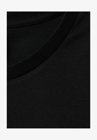 Sélectionné, black