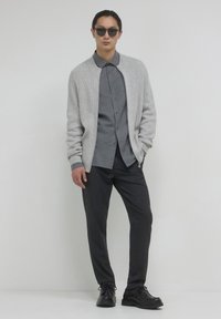 Calliope Strickjacke - grigio