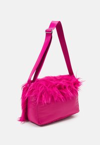 Weekday Handtas - pink