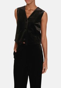 Grace & Mila Smanicato - noir