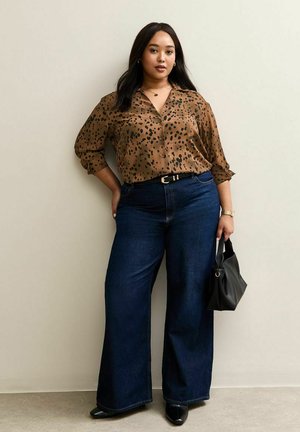 New Look Curves CURVES SPECKLED PATTERN - Blusa - brown pattern