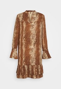 Braun- und cremefarbenes Kleid mit Schlangenprint-Muster, Trompetenärmel und rüschendem Saum. Hergestellt aus weichem Stoff mit einem kragenlosen Design.