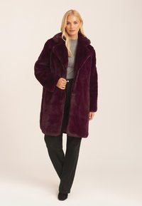 GINI LONDON LAPEL COLLAR LONGLINE - Winter coat - plum