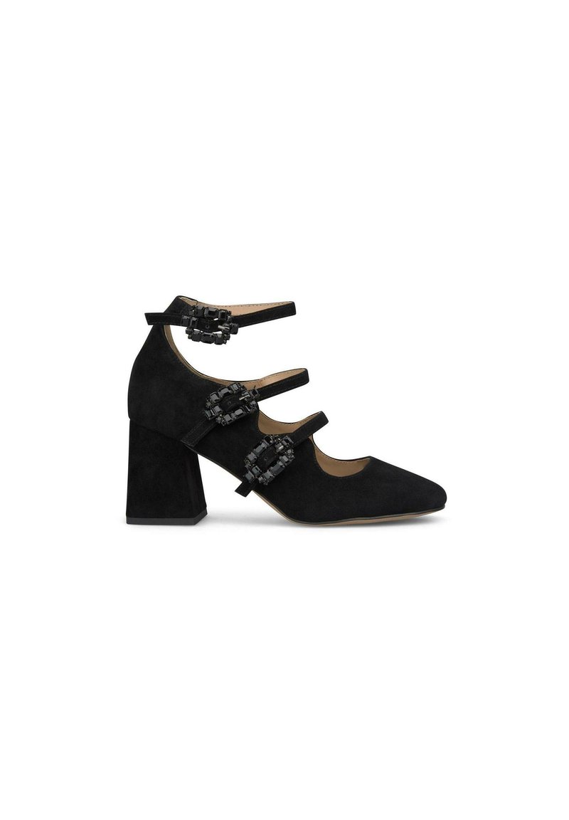 Chaussures à talons hauts en suede noir avec un bout carré, dotées de trois brides de cheville ornées de ferrures décoratives noires. Design à talon épais.