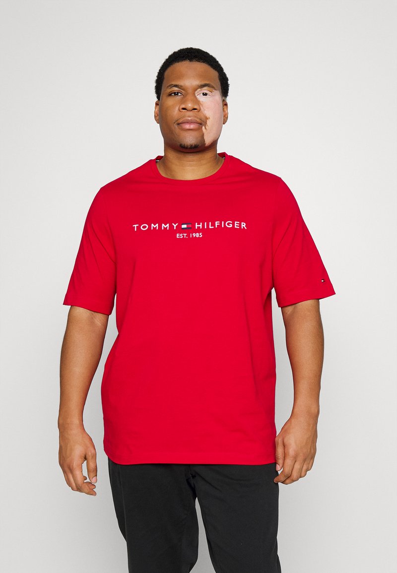 Tommy Hilfiger LOGO TEE - T-shirt estampada - blazer red