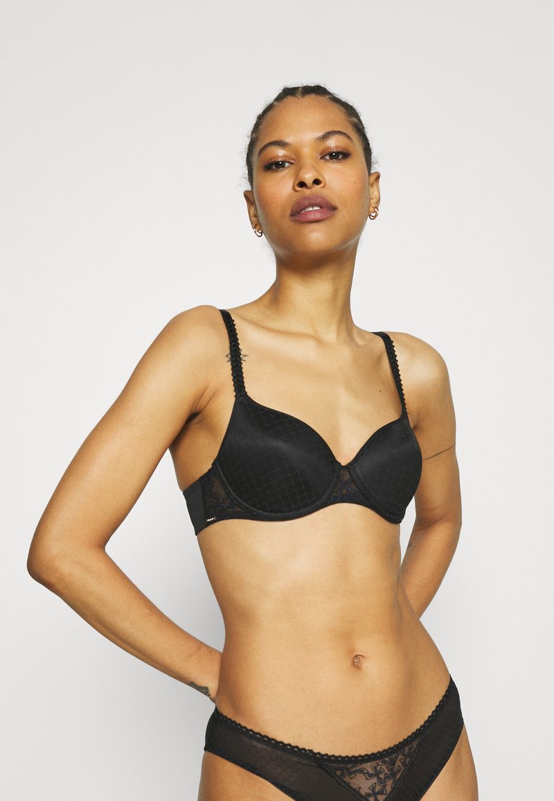 Chantelle INSTANTS BRA COVERING MEMORY Underwired bra black