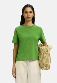 Selected Femme ESSENTIAL BOXY NOOS - T-shirts basic - spindle tree