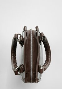 Stradivarius Kabelka - brown