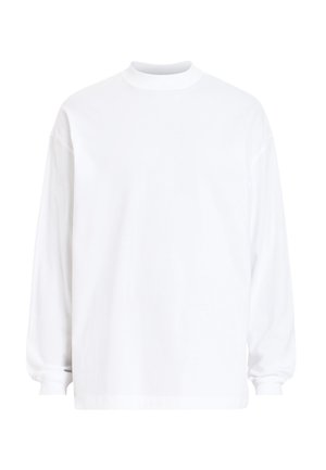 T-shirt bianco a maniche lunghe con colletto a girocollo, realizzato in morbido tessuto di cotone. Presenta una vestibilità comoda e polsini a costine per maggiore texture. Senza fantasie o grafiche.