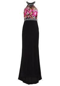 Robe noire longue jusqu'au sol avec un corsage brodé de fleurs en rose et vert, design à col halter, et détail orné à la taille.