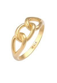 Guldpläterad ring med ett länkdesign med släta, rundade former. Märkt med "925" för sterling silverinnehåll.