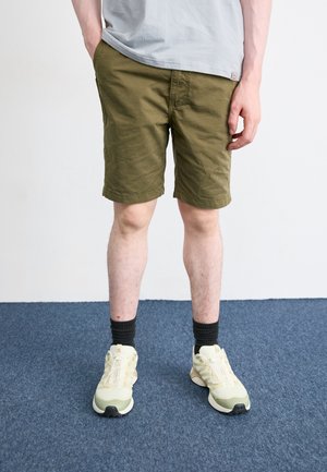 BASIC - Shorts - dark olive