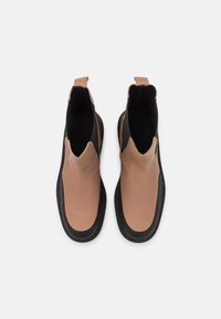 Selected Femme Kotníkové boty na platformě - light brown
