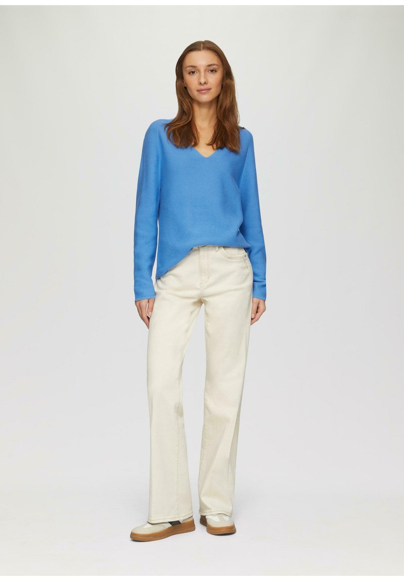 PFLEGELEICHTER AUS MIT V-AUSSCHNITT Strickpullover