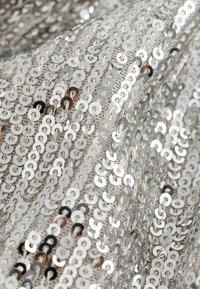 Next SEQUIN - REGULAR FIT - Cocktailklänning - silver