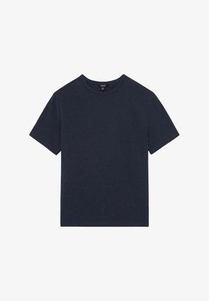 Granatowa bawełniana koszulka z krótkim rękawem, o okrągłym dekolcie i gładkiej fakturze. Brak widocznych wzorów lub akcentów.