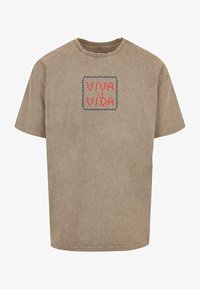 Atlasīts, darkkhaki