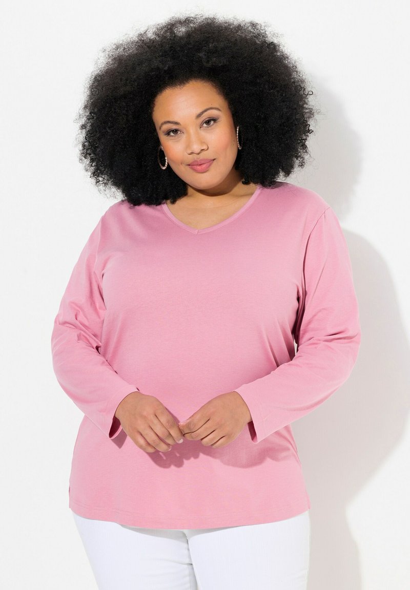 Ulla Popken GROSSE GRÖSSEN BASIC-V LANGARM - Camiseta de manga larga - raspberry