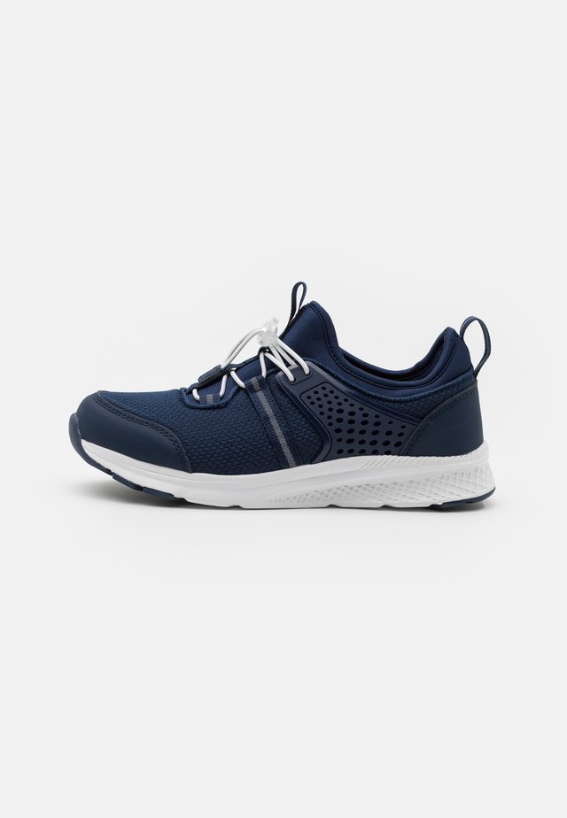 LUONTUU UNISEX - Joggesko - navy