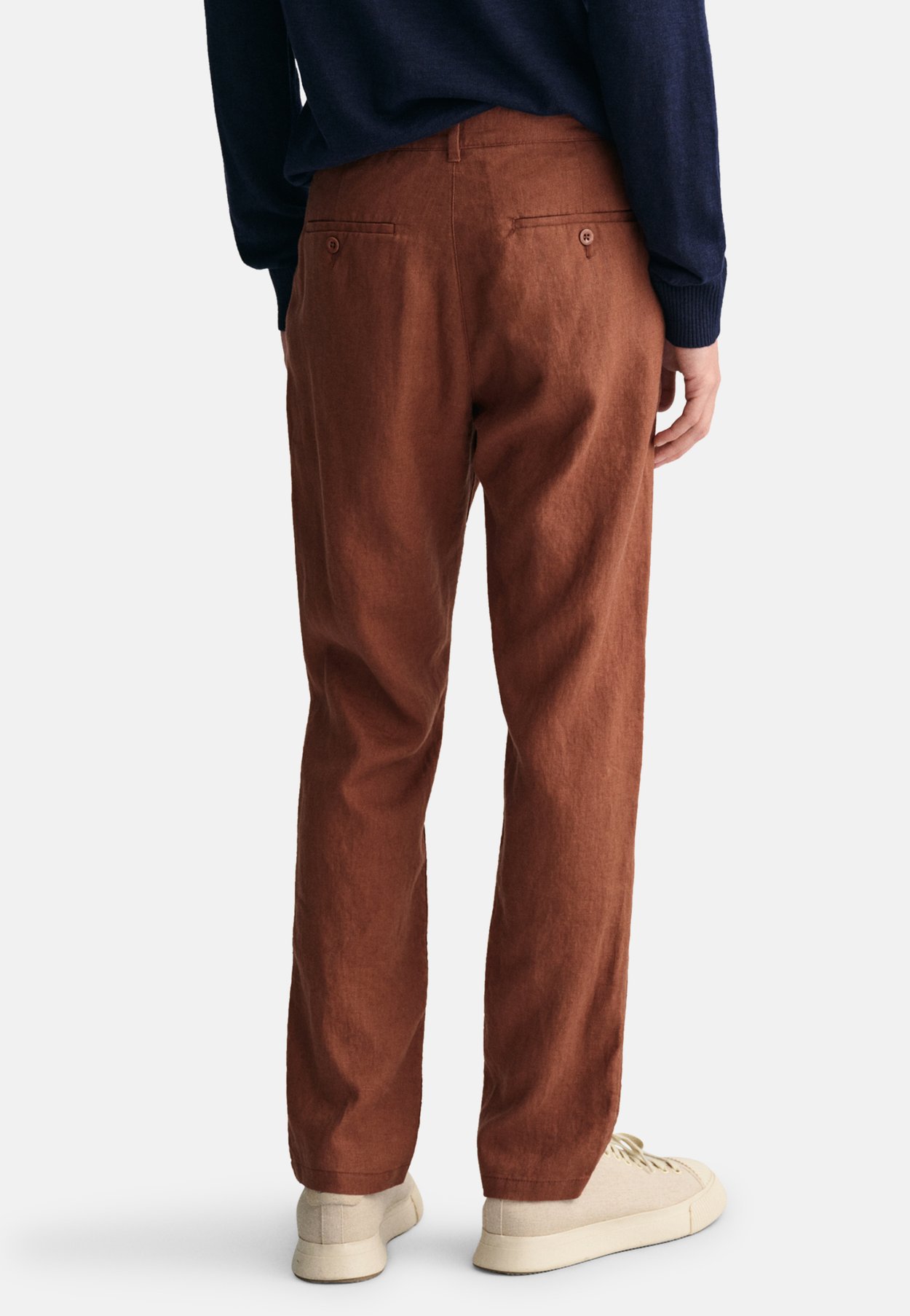 RELAXED FIT