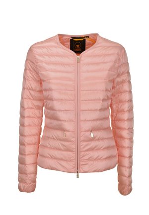 Giacca trapuntata rosa chiaro con cuciture orizzontali, maniche lunghe, cerniera frontale e tasche laterali con zip.
