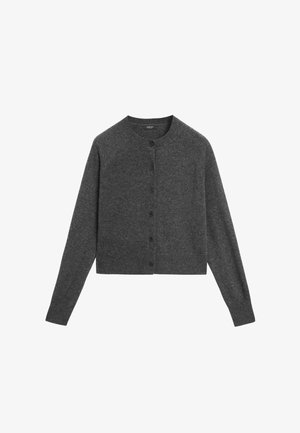 Grå strikket cardigan med rund halsudskæring, lange ærmer og knaplukning foran. Har en cropped længde og en glat tekstur.