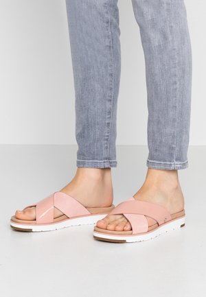 Matalakantaiset pistokkaat - light pink