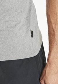 ELITE LAB T-shirts basic - mid grey