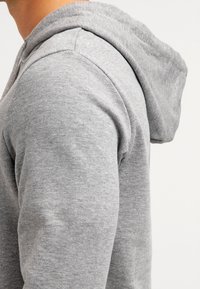 Jack & Jones Felpa con cappuccio - mottled light grey