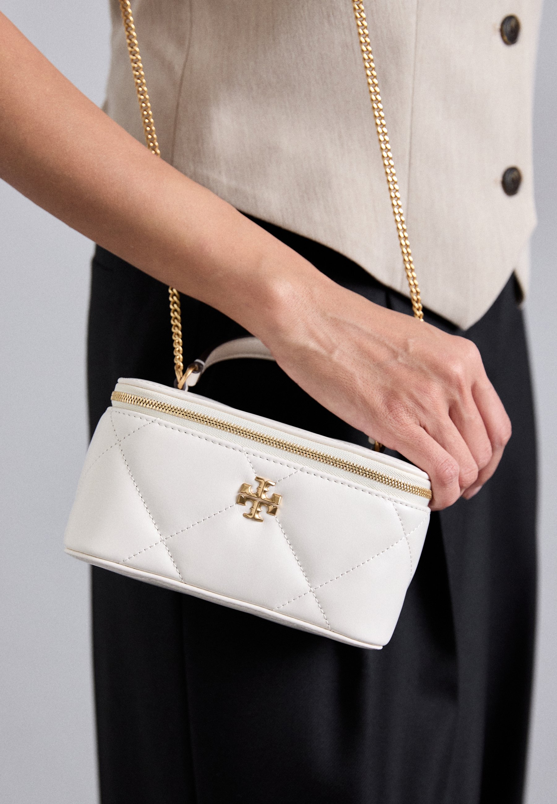 Tory Burch KIRA VANITY CASE - Geantă crossbody - warm white/alb