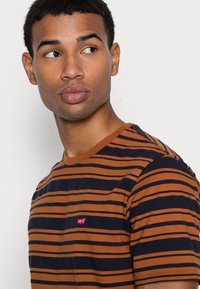 Levi's® ORIGINAL HOUSEMARK TEE - T-shirt básica - atlantic navy